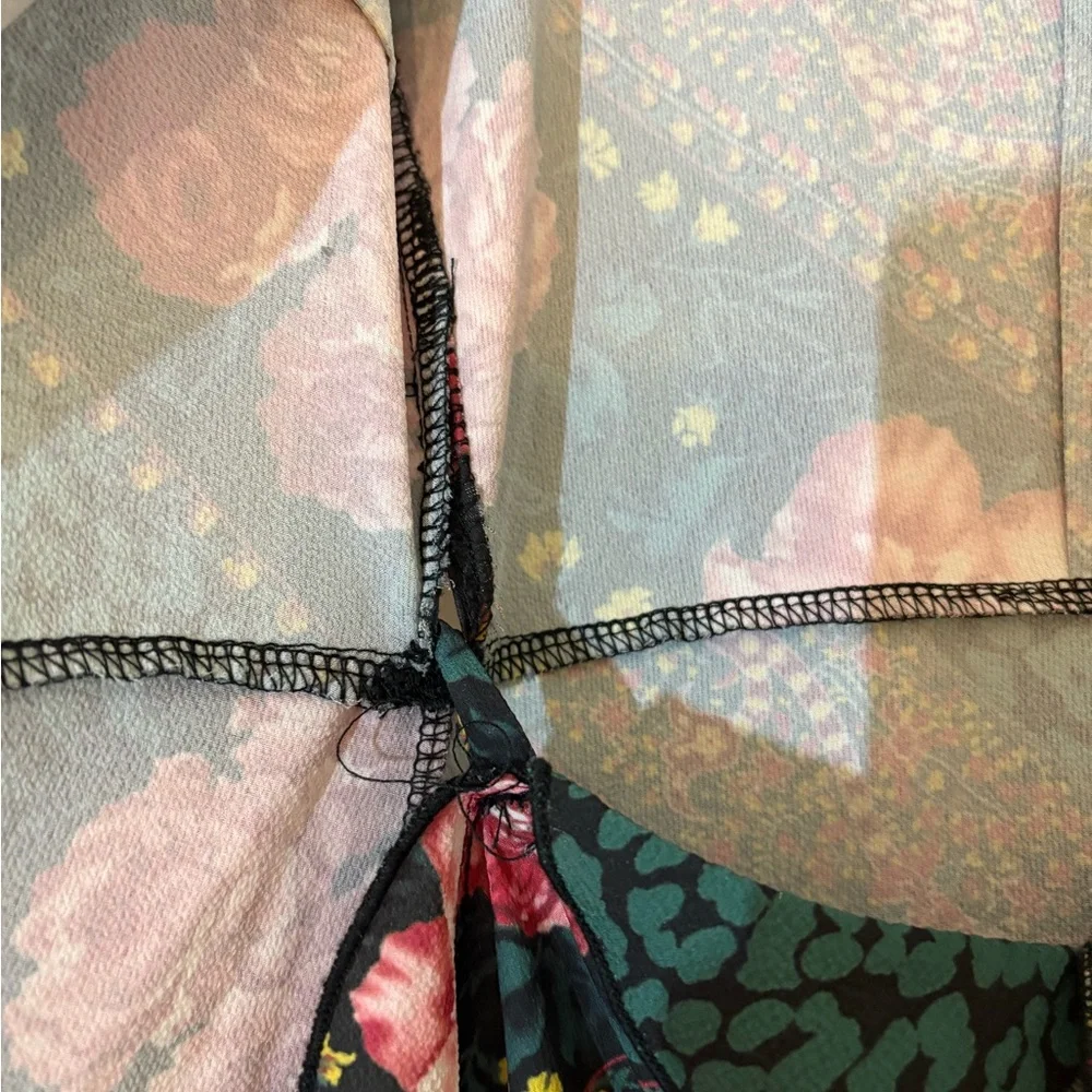 Floral Wrap Dress with Ruffle Detail - Picture 5 of 6